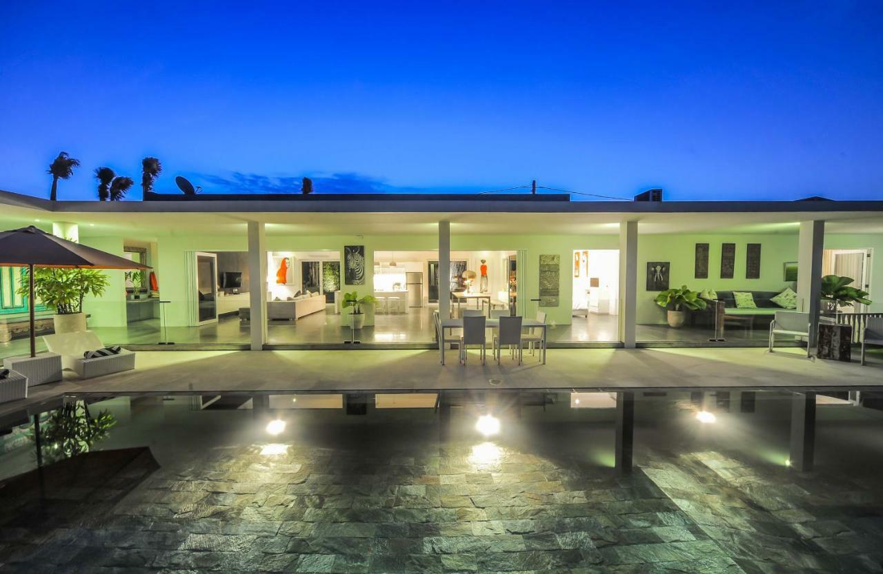 Casa Priya Petitenget Seminyak  Exterior photo