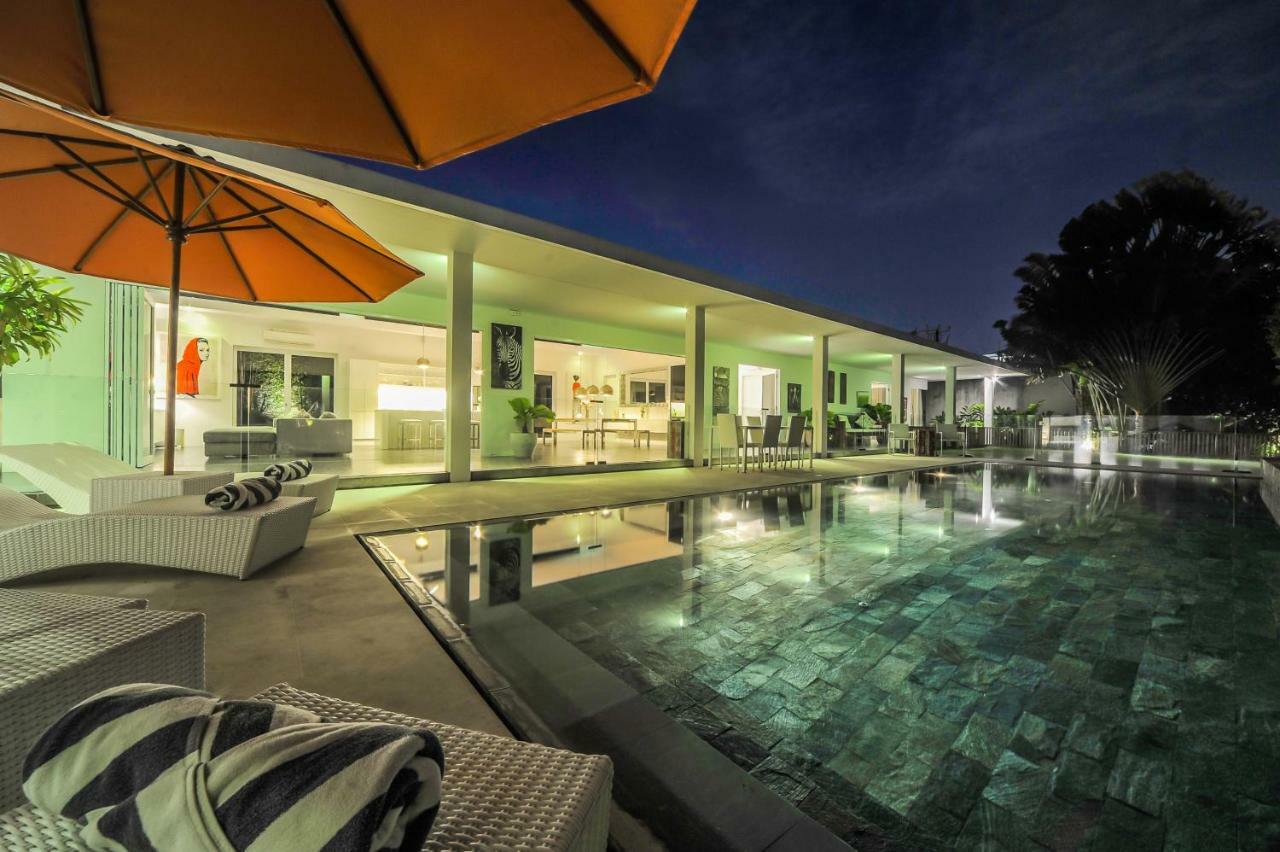 Casa Priya Petitenget Seminyak  Exterior photo